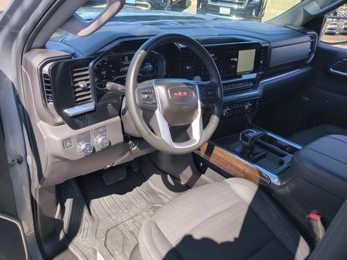 Used 2024 GMC Sierra 1500 Elevation w/ Preferred Package RWD image 10