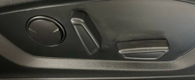 Used 2022 Ford Explorer Platinum w/ Technology Package AWD/4WD image 19