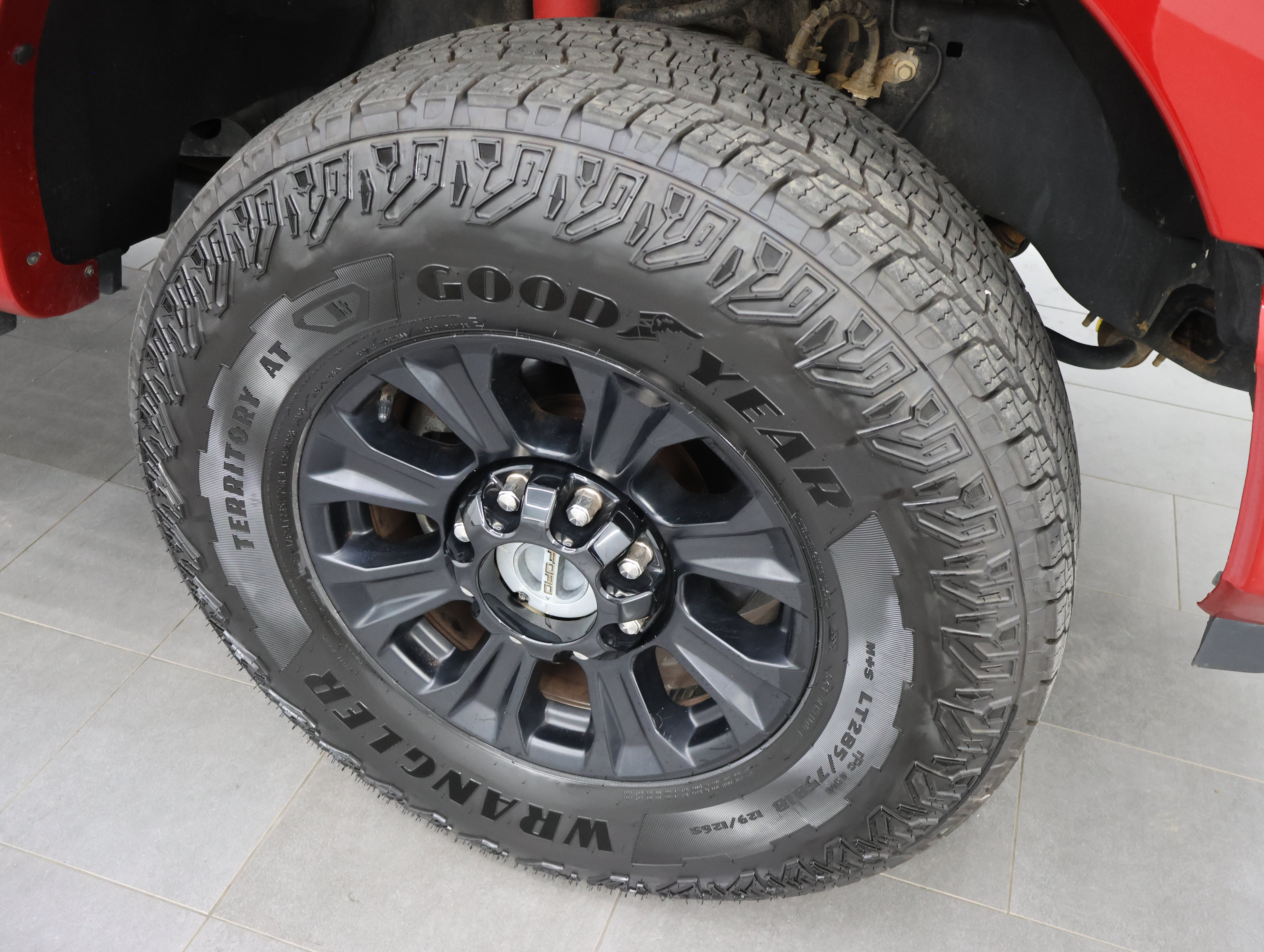 Used 2022 Ford F250 Lariat w/ Tremor Off-Road Package AWD/4WD image 3