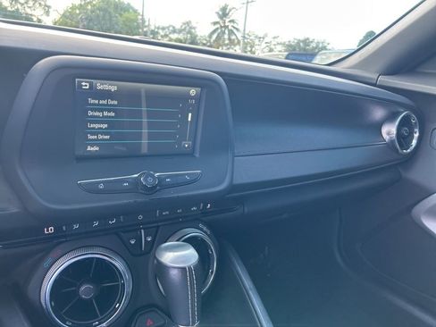 Used 2018 Chevrolet Camaro LT image 12