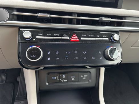 New 2026 Hyundai Tucson Limited FWD image 29