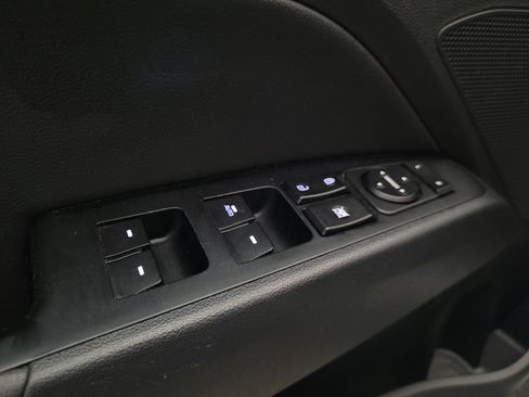 Used 2018 Hyundai Elantra Limited FWD image 27