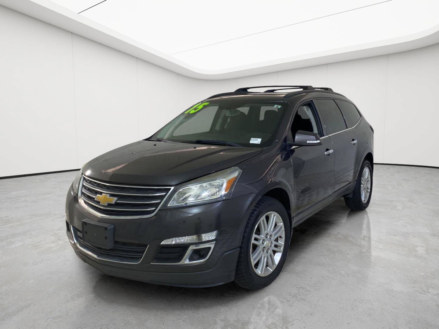 Used 2015 Chevrolet Traverse LT w/ Style and Technology Package AWD/4WD image 3