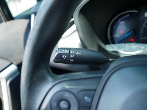 Used 2023 Toyota RAV4 LE AWD/4WD image 33