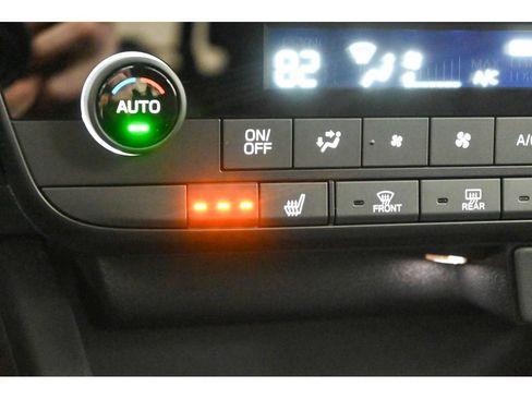 New 2026 Subaru Outback Premium image 24