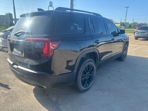Used 2023 GMC Acadia SLT w/ Elevation Edition FWD image 3