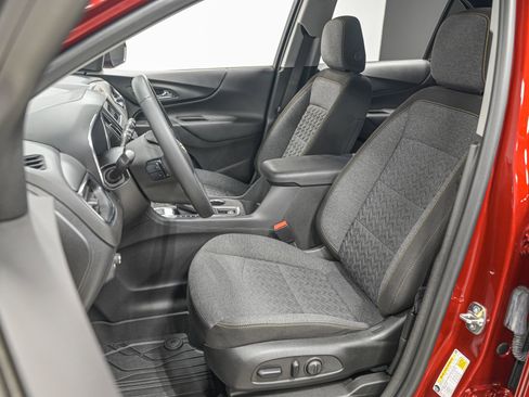 Used 2023 Chevrolet Equinox LT image 16