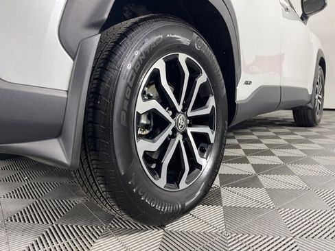 Certified 2024 Toyota Corolla Cross SE image 19