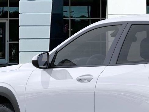 New 2026 Chevrolet Trax LS w/ LS Convenience Package image 12