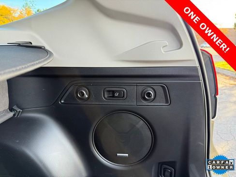 Used 2022 Subaru Forester Limited w/ Popular Package #3 image 37