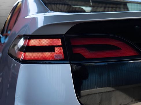 Used 2012 Chevrolet Volt Premium w/ Premium Trim Package image 5