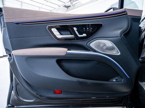 Used 2023 Mercedes-Benz EQS 450+ 4MATIC Sedan image 32