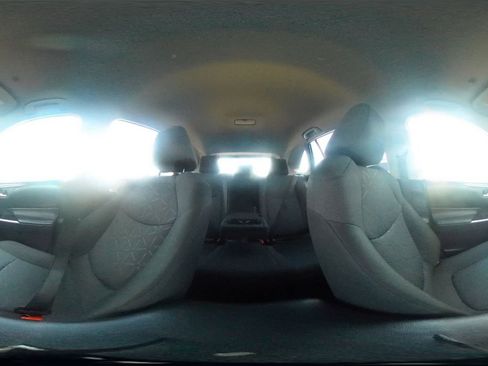 Used 2025 Toyota RAV4 XLE image 42