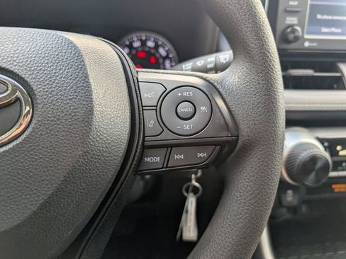 Used 2021 Toyota RAV4 LE image 14