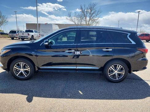 Used 2019 INFINITI QX60 Luxe w/ Essential Package image 2