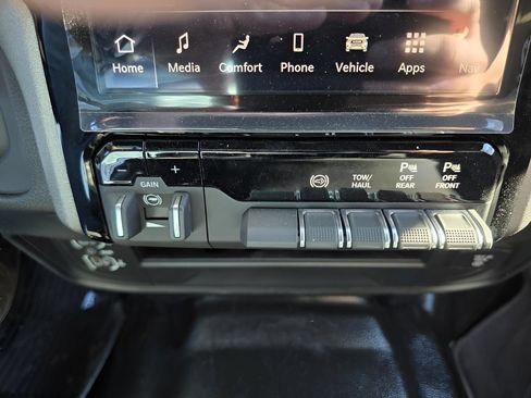 New 2026 RAM 2500 Tradesman AWD/4WD image 18