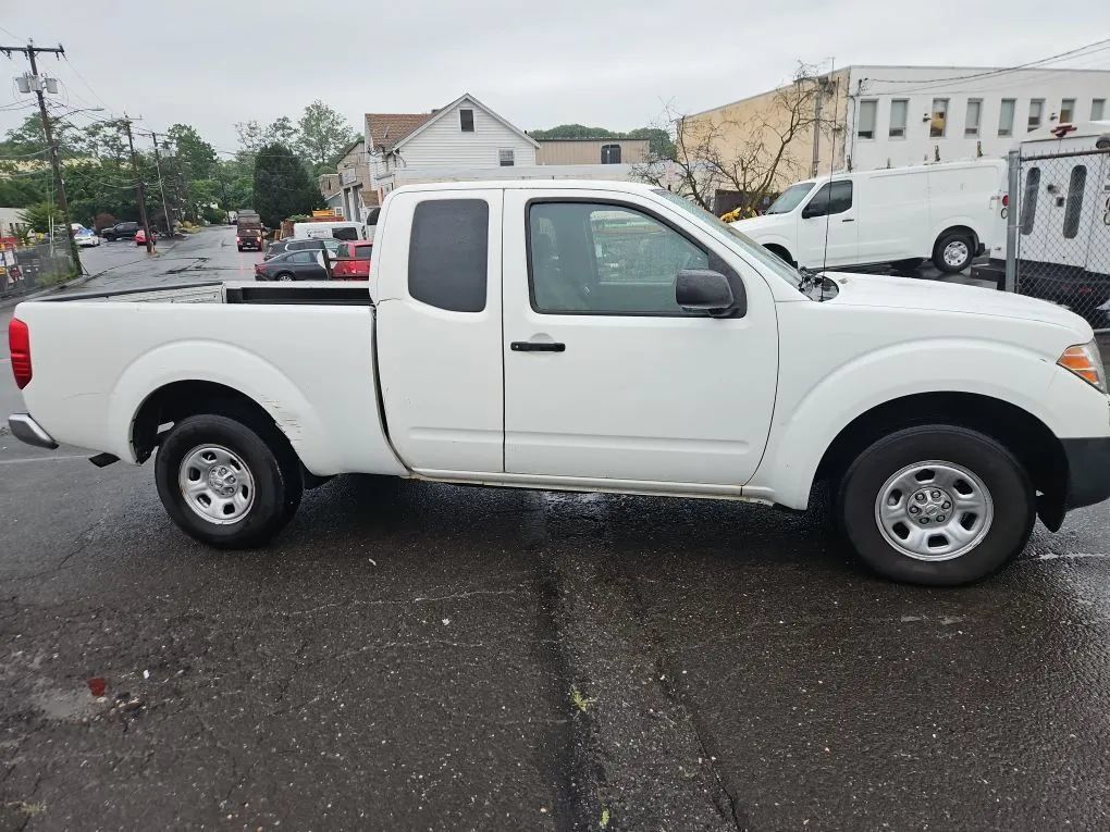 Used 2016 Nissan Frontier S RWD image 3