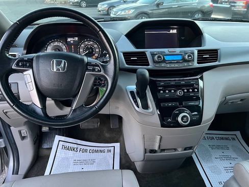 Used 2011 Honda Odyssey EX-L image 16