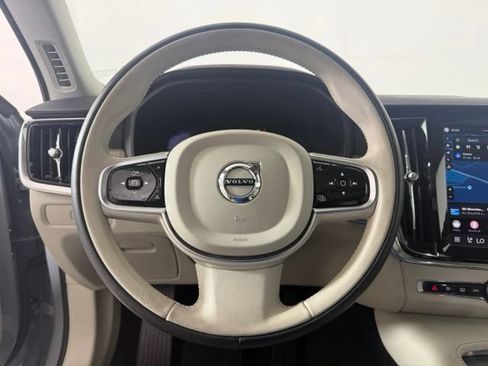 Used 2025 Volvo V90 B6 Cross Country Ultra w/ Climate Package AWD/4WD image 26