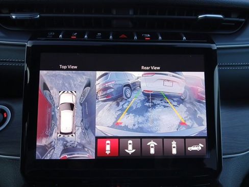 New 2025 Jeep Grand Cherokee Limited w/ Luxury Tech Group II image 18