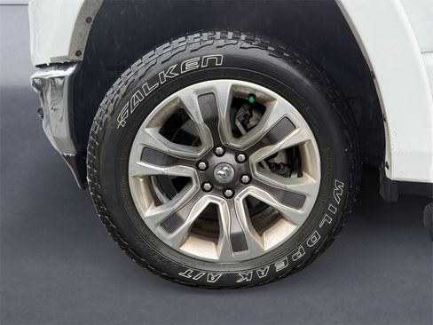 Used 2022 RAM 1500 Limited w/ Trailer Tow Group image 9