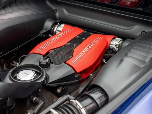 Used 2018 Ferrari 488 GTB image 8