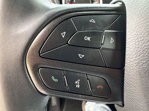 Used 2023 Dodge Challenger SXT RWD image 22