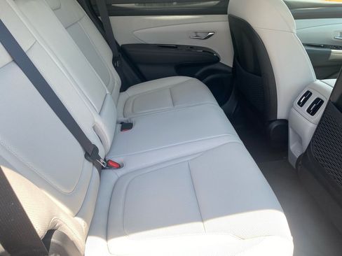 Used 2025 Hyundai Tucson Limited AWD/4WD image 33