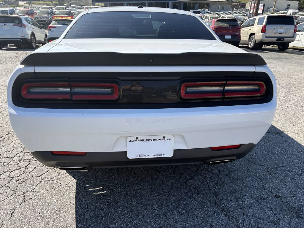 Used 2020 Dodge Challenger SXT w/ Blacktop Package RWD image 4