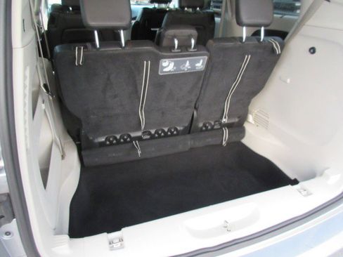 Used 2019 Chrysler Pacifica Touring-L Plus w/ Advanced Safetytec Group image 17