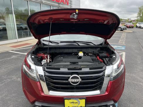 Used 2022 Nissan Pathfinder SL image 19