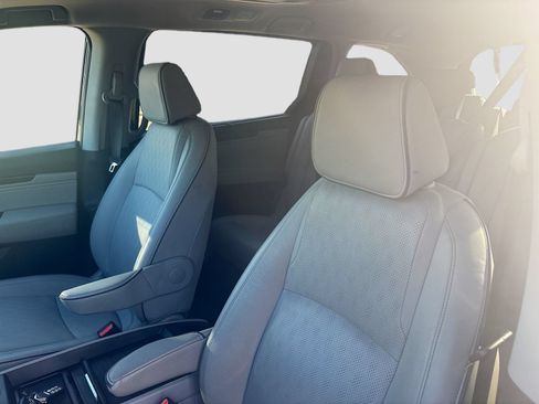 Used 2024 Honda Odyssey Elite image 21