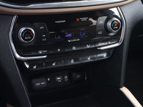 Used 2020 Hyundai Santa Fe Limited image 29