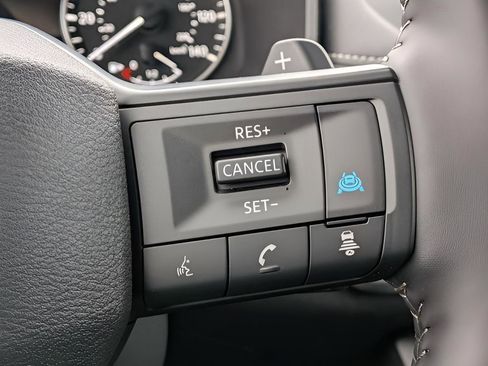 Certified 2026 Nissan Rogue SV AWD/4WD image 15