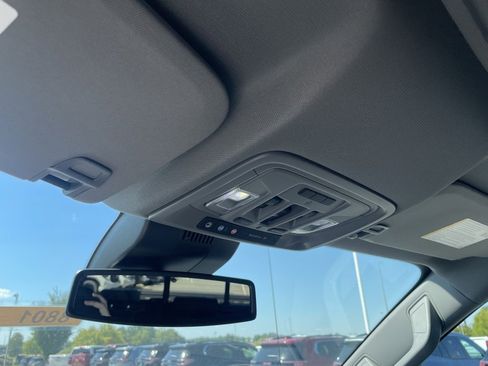 New 2026 GMC Sierra 1500 SLT w/ SLT Premium Package image 24