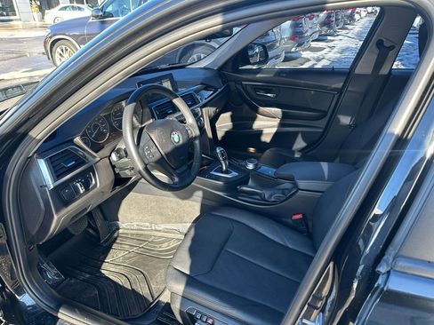 Used 2018 BMW 320i xDrive 320i xDrive image 10