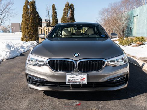 Used 2018 BMW 530i xDrive image 2