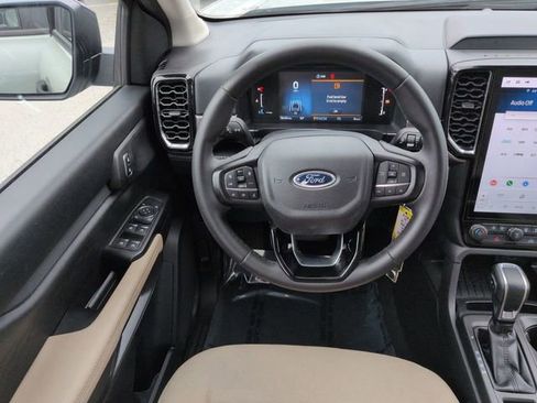 Used 2024 Ford Ranger XLT w/ Technology Package image 19