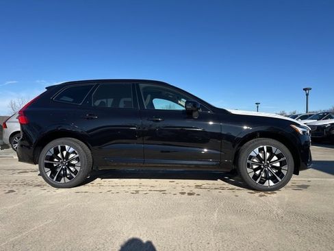 New 2026 Volvo XC60 B5 Plus w/ Protection Package Premier image 8