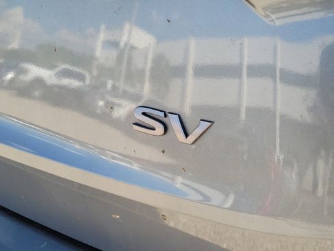 Used 2024 Nissan Rogue SV image 9