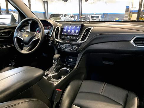Used 2022 Chevrolet Equinox Premier image 14