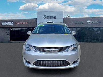 Used 2018 Chrysler Pacifica Touring-L Plus