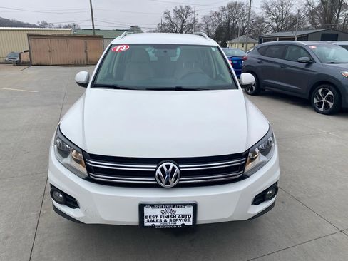 Used 2013 Volkswagen Tiguan SE image 3