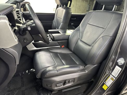 Used 2024 Toyota Tundra Platinum AWD/4WD image 25