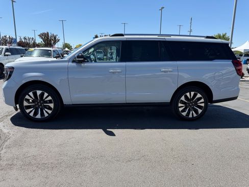 New 2026 Ford Expedition Max Platinum w/ Driver's Package AWD/4WD image 6
