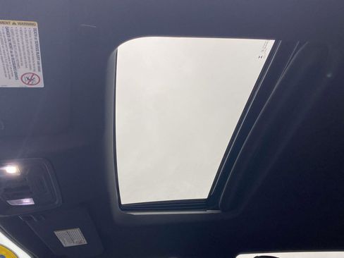 Used 2023 Chevrolet Silverado 2500 High Country w/ Z71 Off-Road Package image 19