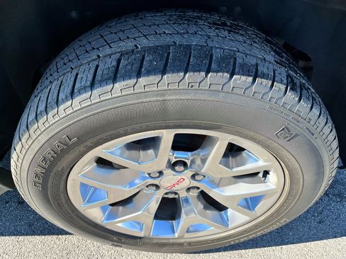 Used 2015 GMC Yukon SLT w/ Open Road Package image 9