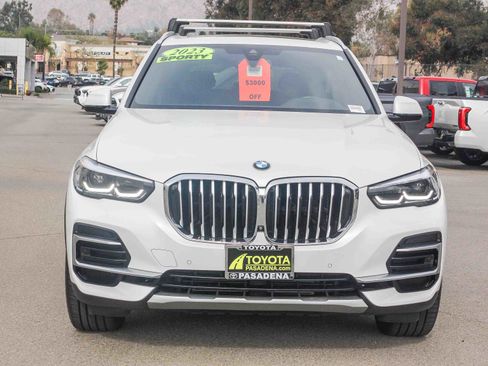Used 2023 BMW X5 xDrive40i w/ Premium Package image 2