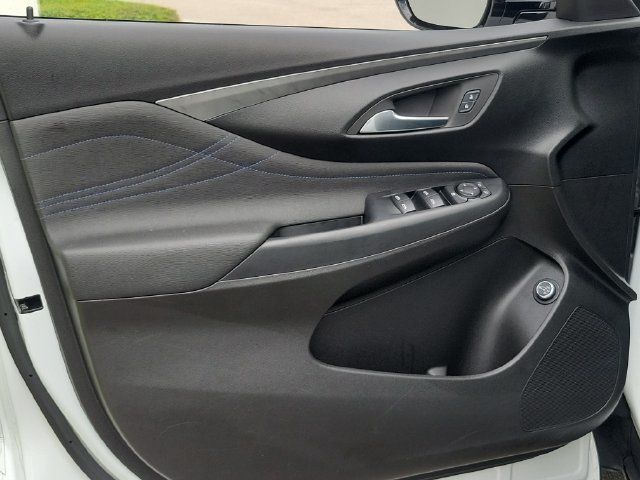 Certified 2024 Buick Envista Sport Touring w/ Convenience II Package FWD image 24