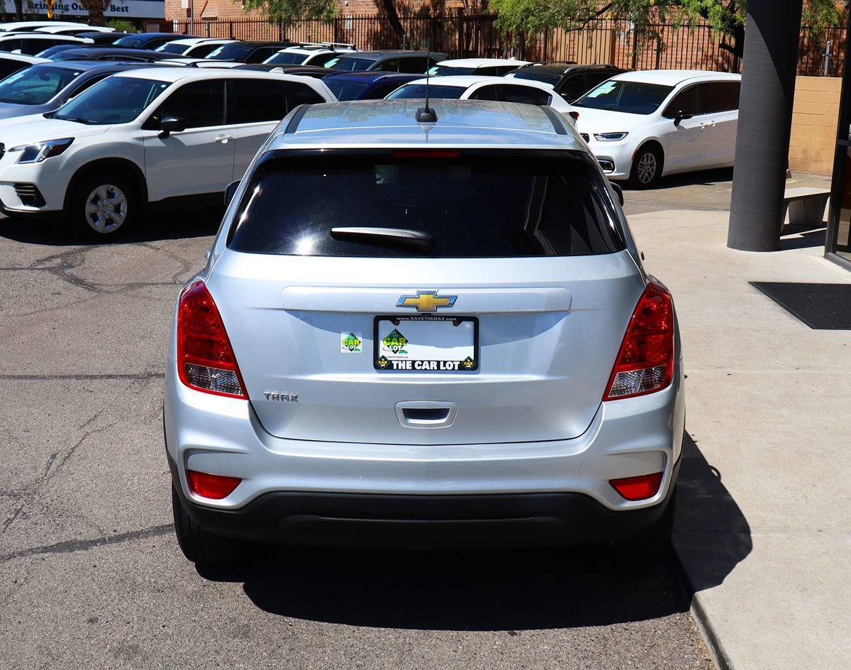 Used 2020 Chevrolet Trax LS w/ Tint and Cruise Package FWD image 10
